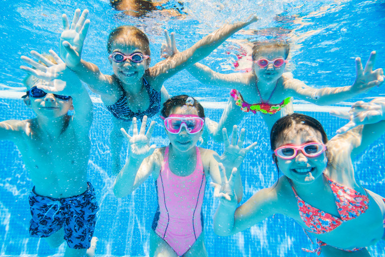 Together with family with a swimming pool | Morehead Pools